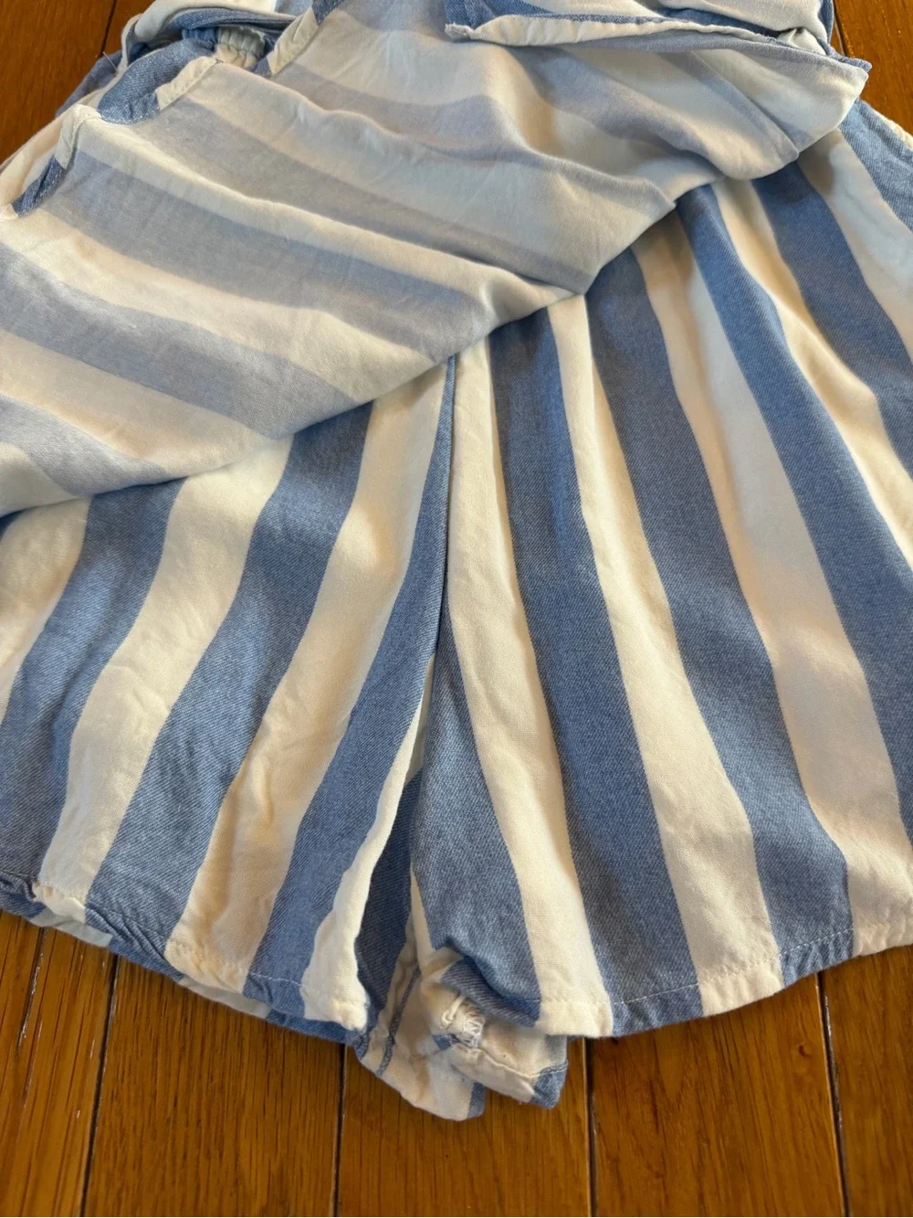 Abercrombie Kids Size 9/10 Blue & White Striped Shorts Romper with Belt